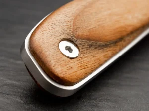 Manly Blaze D2 Walnut