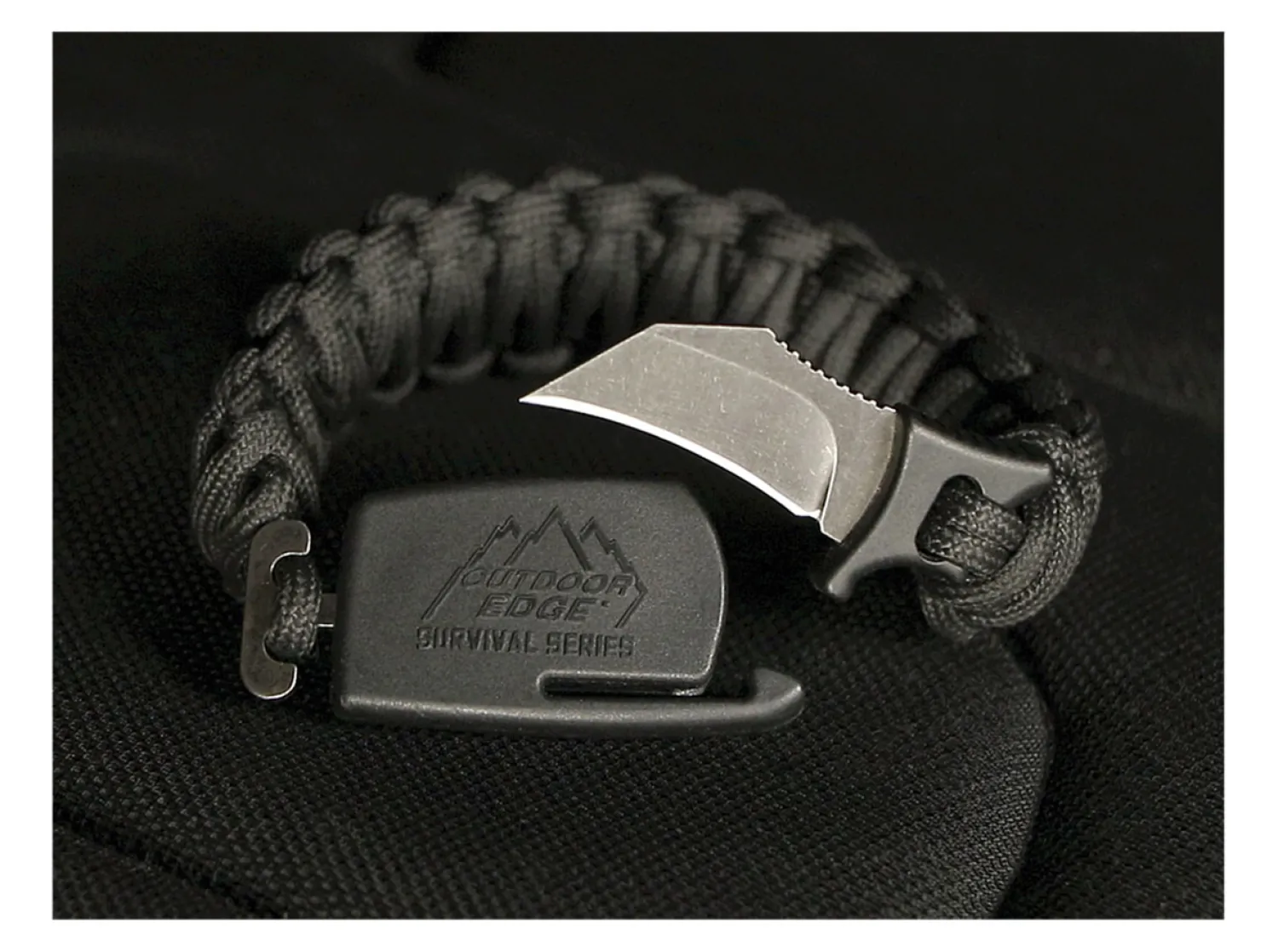 paraclaw_black_large_1.webp Outdoor Edge ParaClaw Black Large