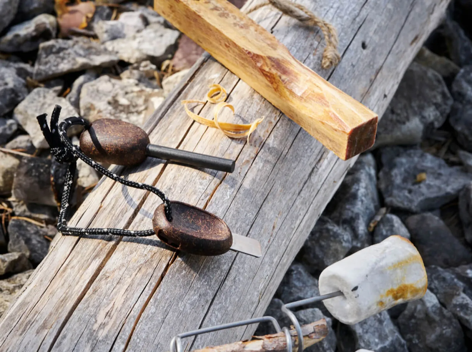swedish_firesteel_bio_sco_3.webp Light My Fire Swedish FireSteel Bio Scout Cocoshell