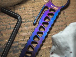 Böker Plus Tango Bar Titanium